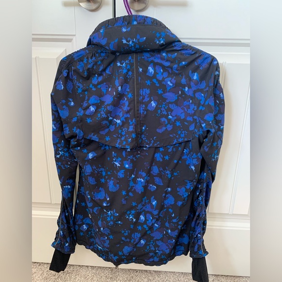 Lululemon Gather Me Slightly Jacket - Picture 6 of 6